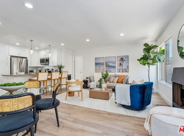 16 S Quarterdeck St, Los Angeles, CA 90292