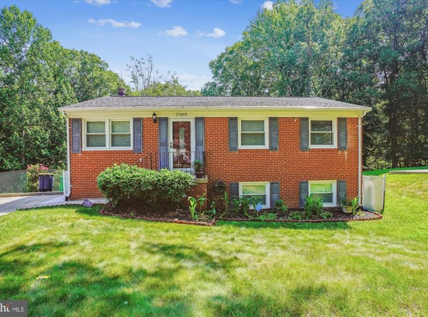 17002 USHER PLACE, UPPER MARLBORO, MD 20772