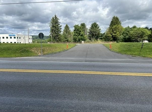516 W Blakeslee Boulevard, Mahoning Twp, PA 18235