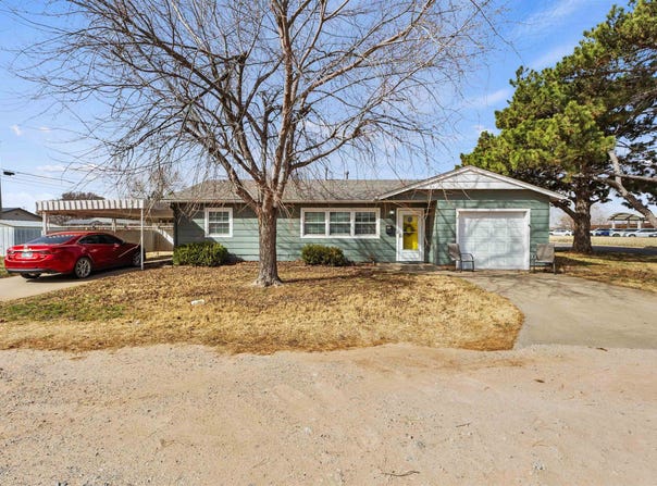 803 27th St, Woodward, OK 73801-2148