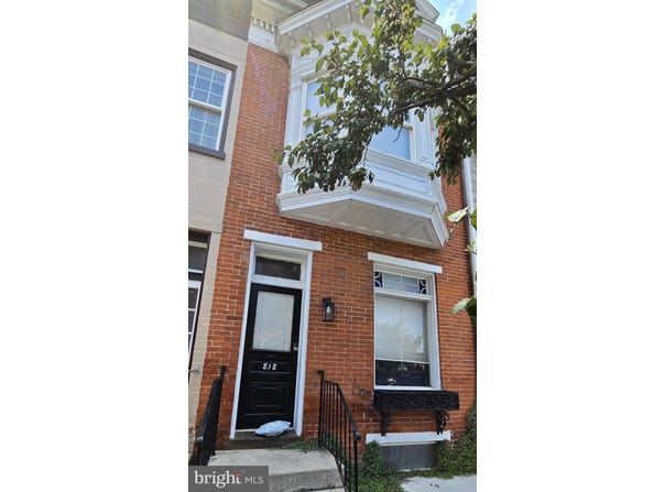 818 E MARKET Street, YORK, PA 17403
