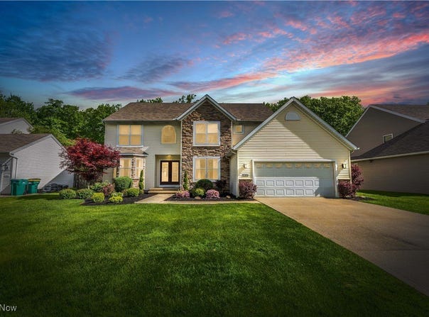 24527 Rushmore Drive, Richmond Heights, OH 44143