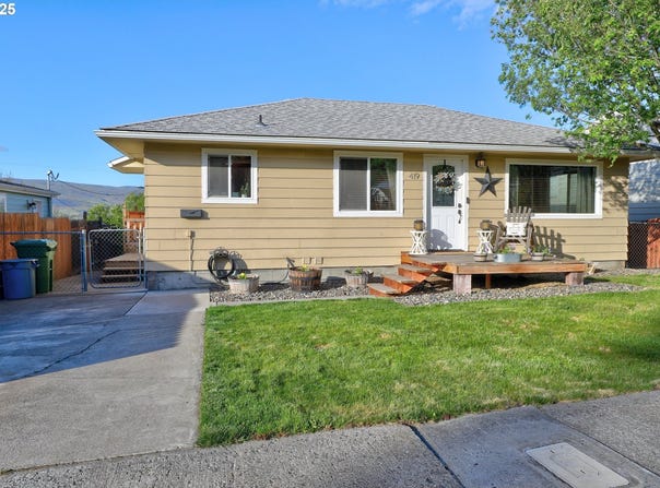 419 W 14TH ST, The Dalles, OR 97058
