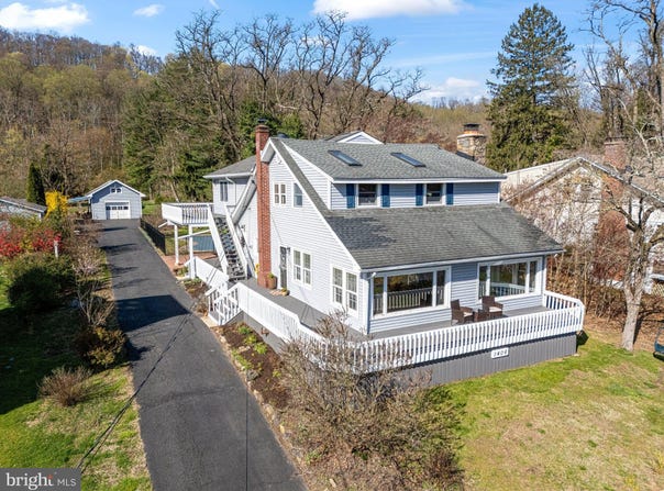 1406 RIVER ROAD, UPPER BLACK EDDY, PA 18972