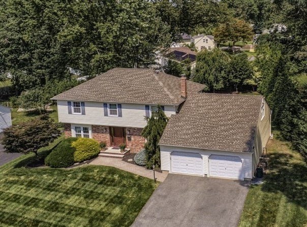 6 Webster Dr, Wayne Twp., NJ 07470-5321