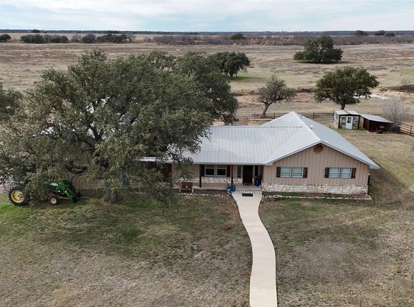 6500A FM 586, Bangs, TX 76823