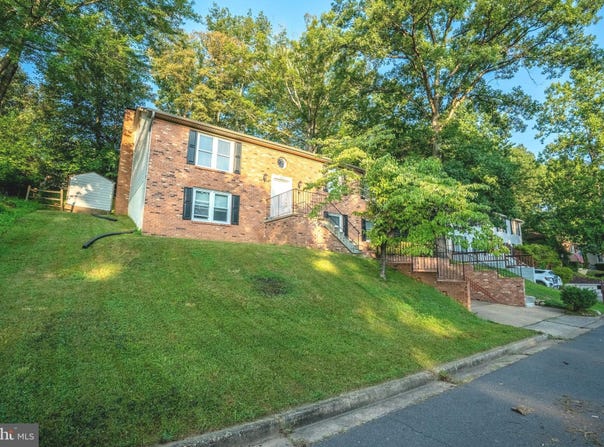 15712 BRANDYWINE ROAD, DUMFRIES, VA 22025