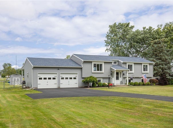 2782 Roosevelt Highway, Hamlin, NY 14464