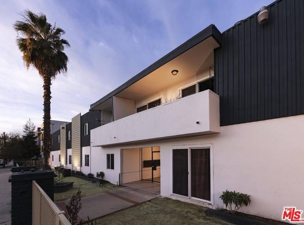 9001 Orion Ave, North Hills, CA 91343
