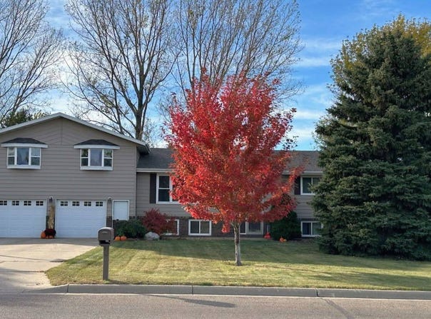 35 C Country Rd, Rugby, ND 58368