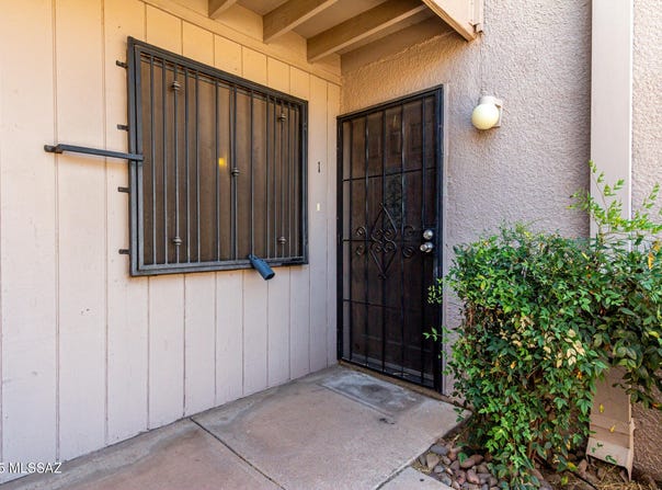 6635 E Golf Links Road, Tucson, AZ 85730