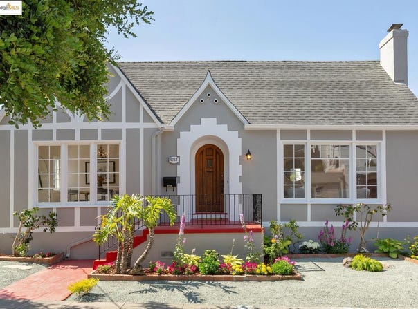 6753 Manor Crest, Oakland, CA 94618