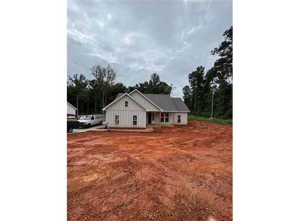 1010 County Road 535, Lanett, AL 36863