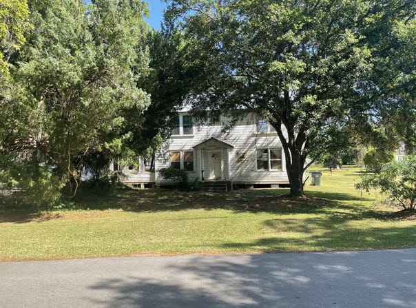 217 Scotia Street, McClellanville, SC 29458