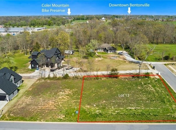 307 Autumn Hills  RD, Bentonville, AR 72712