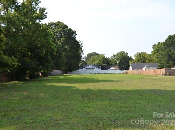 1 Moose Road unit: 1, Kannapolis, NC 28083