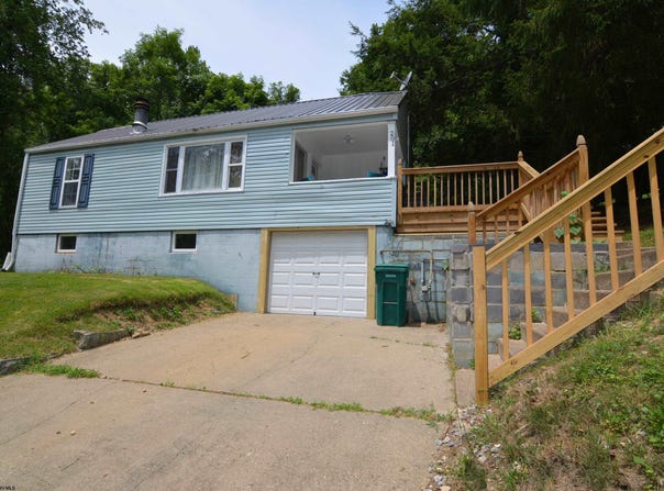 201 Winding Way, Clarksburg, WV 26301