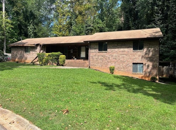 949 Marion Court Court, Lithia Springs, GA 30122