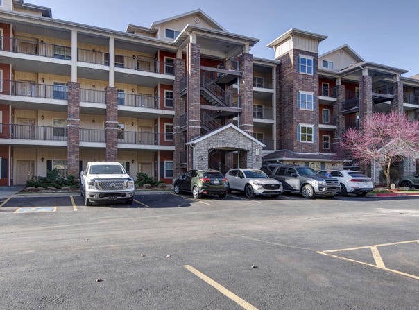 200 Majestic Drive, Branson, MO 65616