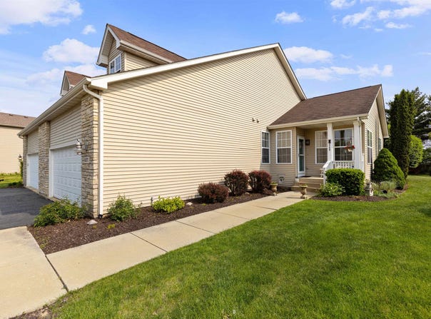 437 PRAIRIE KNOLL, POPLAR GROVE, IL 61065