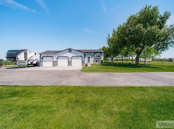 466 N 3500 E, Lewisville, ID 83431