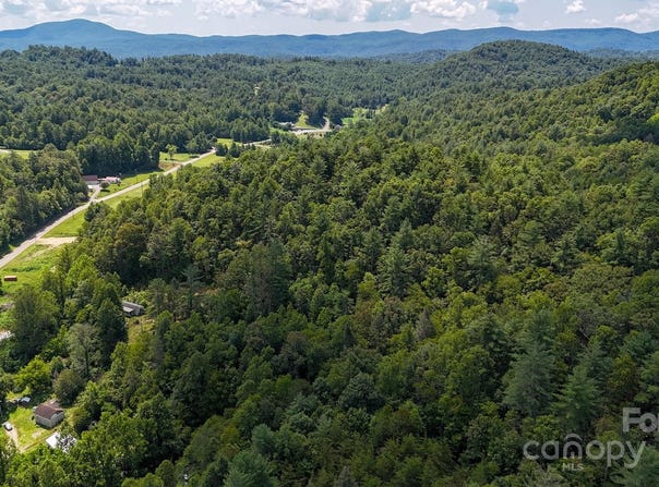 Relaxation Place, Lenoir, NC 28645