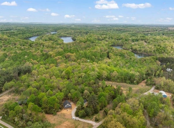 690 Old Scout Drive, Leitchfield, KY 42754