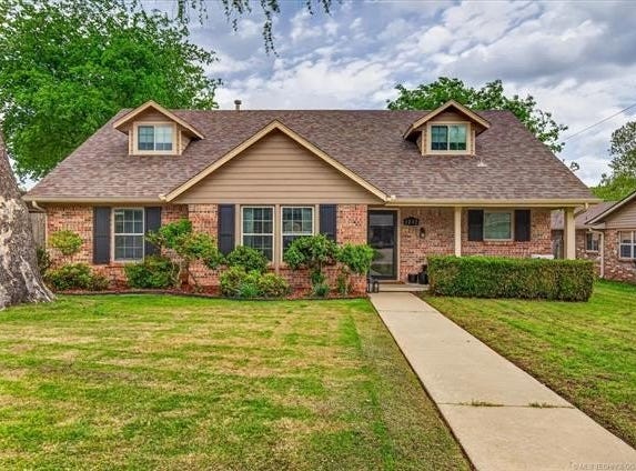 1242 May Lane, Bartlesville, OK 74006