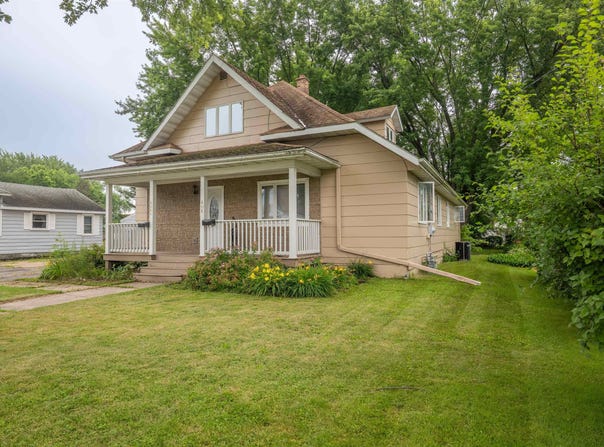 406 W BLODGETT STREET, Marshfield, WI 54449