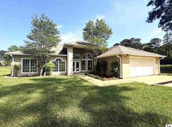 390 Dogwood Harbor, Jonesboro, LA 71251