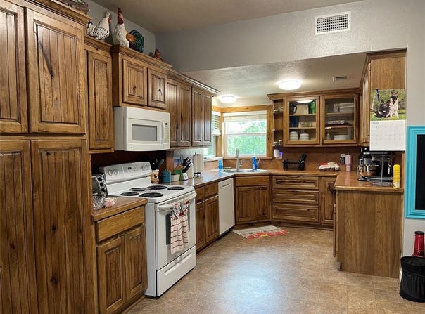 120 N 10th Avenue, Teague, TX 75860