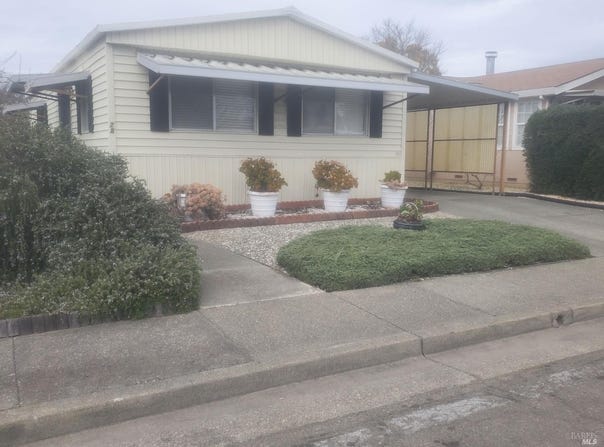 28 Westgate Circle, Santa Rosa, CA 95401
