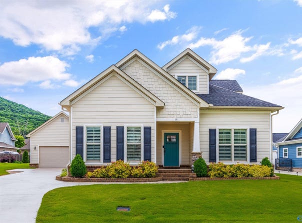 18 Notting Hill Place, Gurley, AL 35748