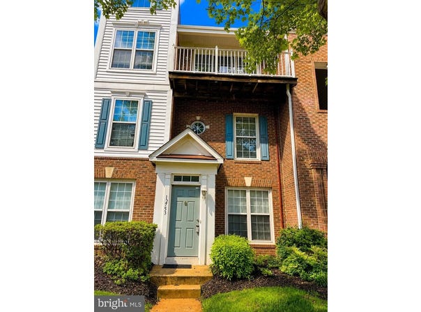 12753 FAIR CREST CT #22, FAIRFAX, VA 22033