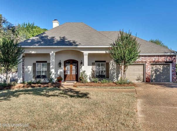 670 Hazelton Drive, Madison, MS 39110