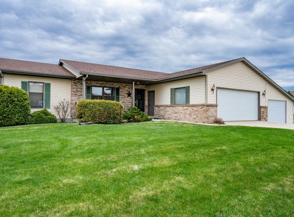 1201 Knower Avenue, Hillsboro, WI 54634