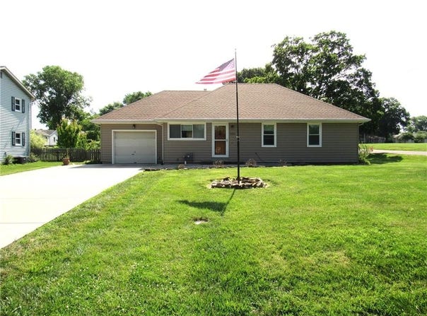 502 N Jefferson Street, Spring Hill, KS 66083