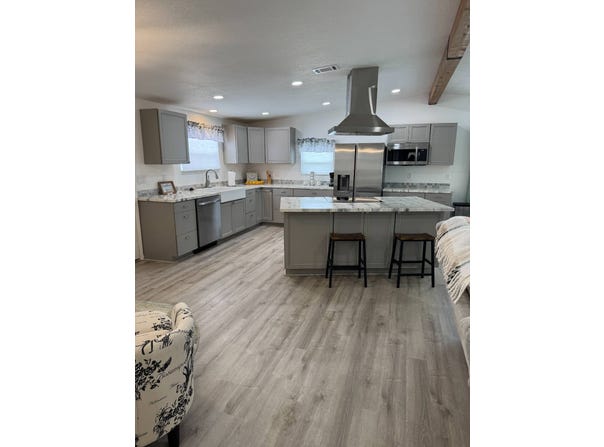 147 Clover Ct, Plant City, FL 33565