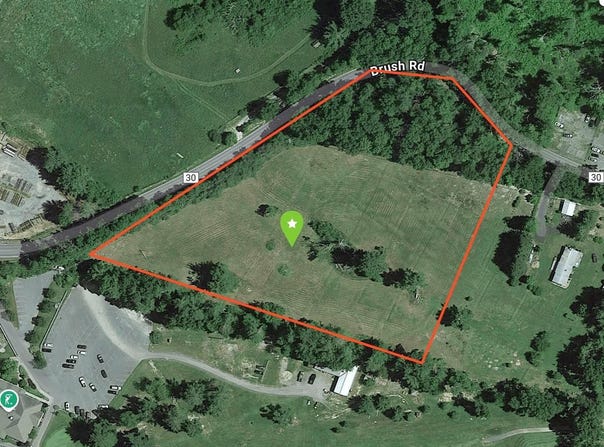 Brush Rd, Lewisburg, WV 24901