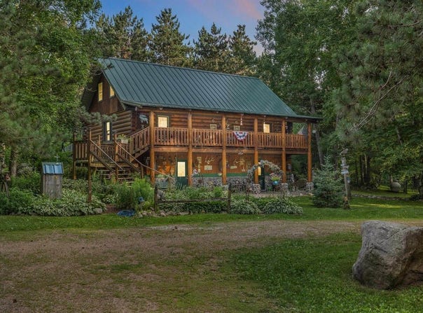 N11875 County Road P, Iola, WI 54945