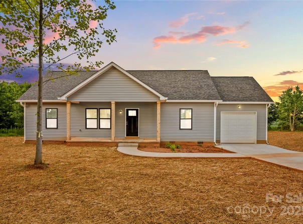 994 Tabor Road, Olin, NC 28660