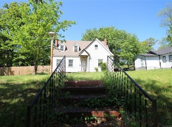1111 N 5th Avenue, Durant, OK 74701