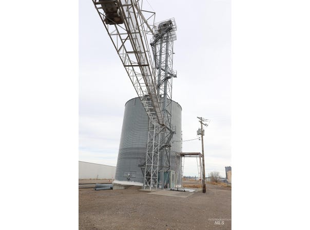 Unit 3 Hazelton, Hazelton, ID 83335