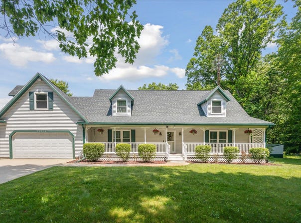 30170 Beeson Street, Dowagiac, MI 49047