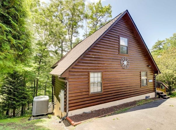 1656 Racoon Den Way, Sevierville, TN 37862