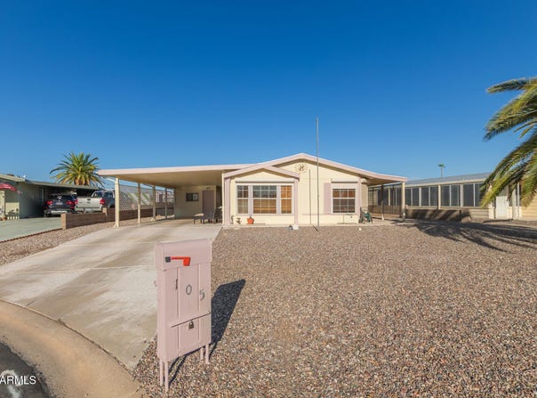 105 S AMULET Avenue, Mesa, AZ 85208