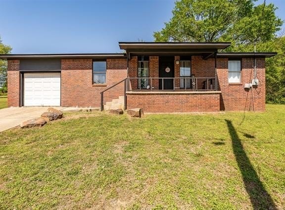 707 Carrie Drive, Spiro, OK 74959