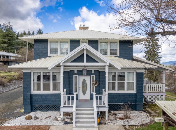 1002 Highland Ave, St. Maries, ID 83861