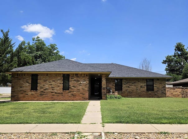 320 Kathie Drive, Clovis, NM 88101
