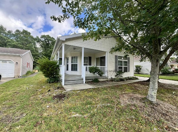 13 Baltusrol Drive, Mays Landing, NJ 08330